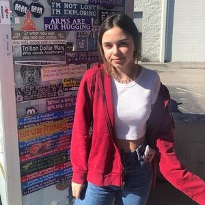 Meet your Posher, Ella